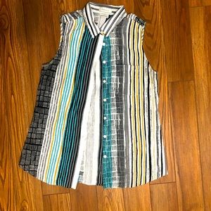 Vintage Van Heusen Women’s Wear to Work, Vacation Sleeveless Blouse, Medium